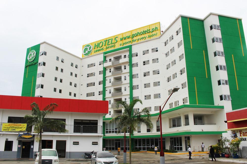 Go Hotels Lanang - Davao Stadt Exterior foto