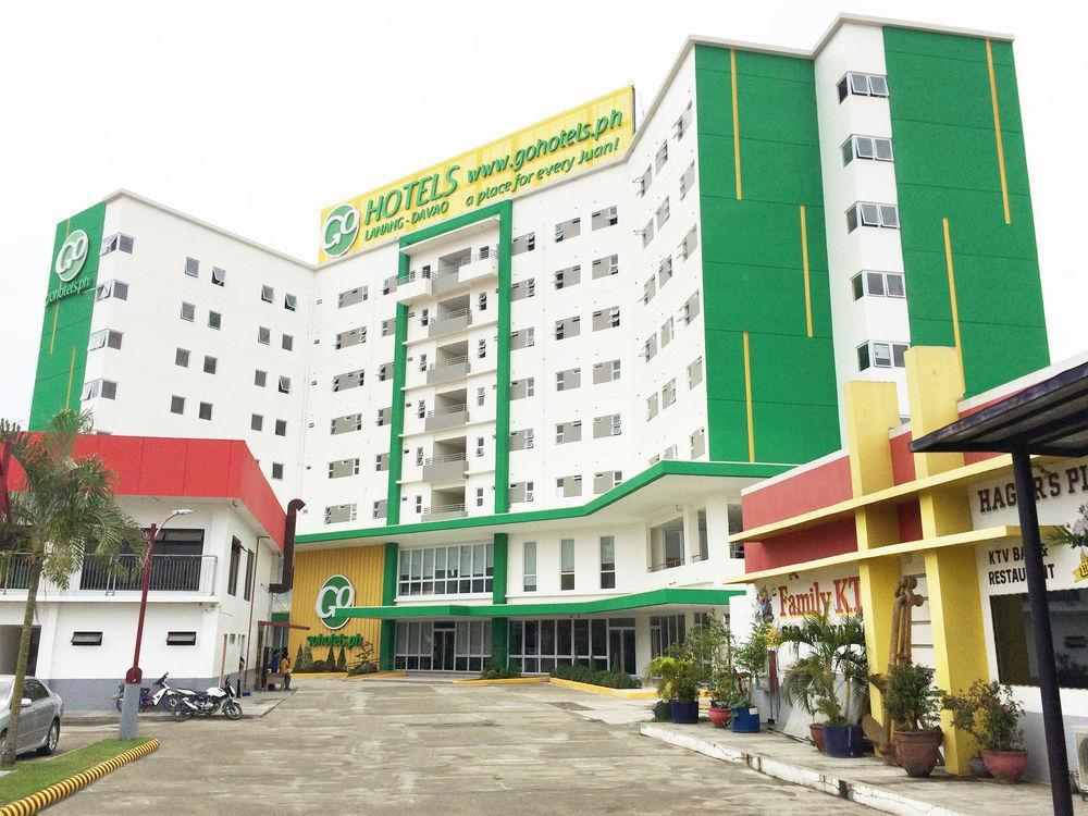 Go Hotels Lanang - Davao Stadt Exterior foto