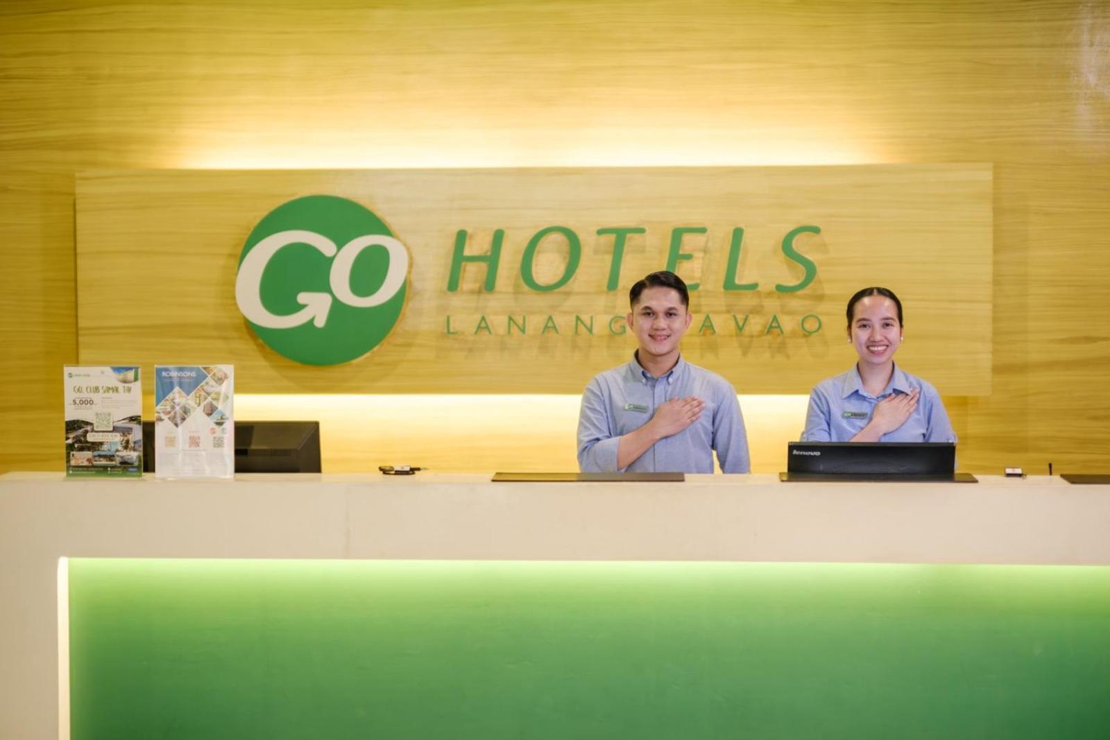 Go Hotels Lanang - Davao Stadt Exterior foto