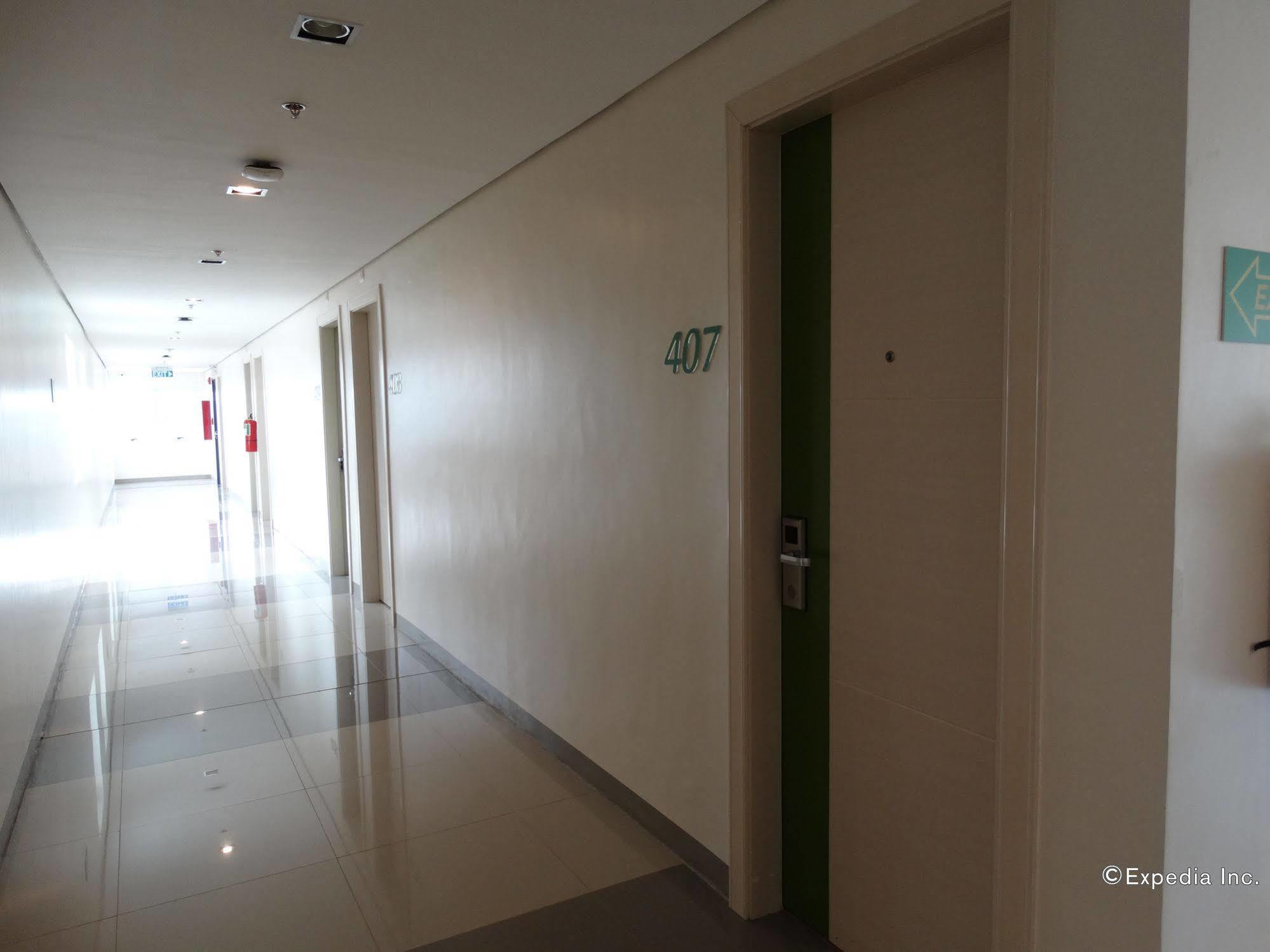 Go Hotels Lanang - Davao Stadt Exterior foto